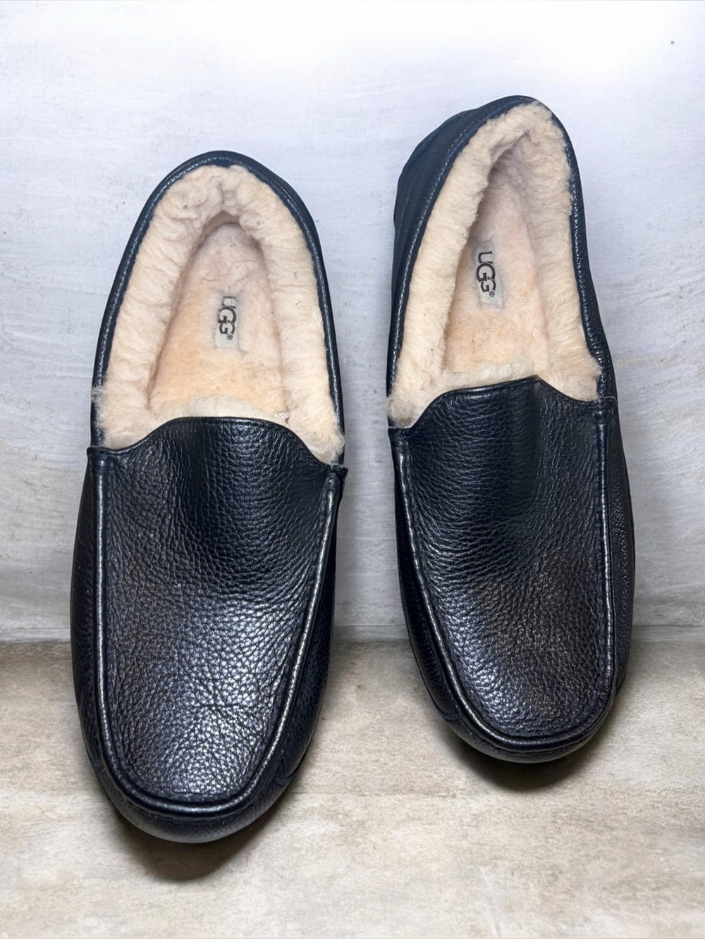 UGG Men’s Ascot Slippers Loafer Moccasin Sheepskin Suede Indoor Outdoor
